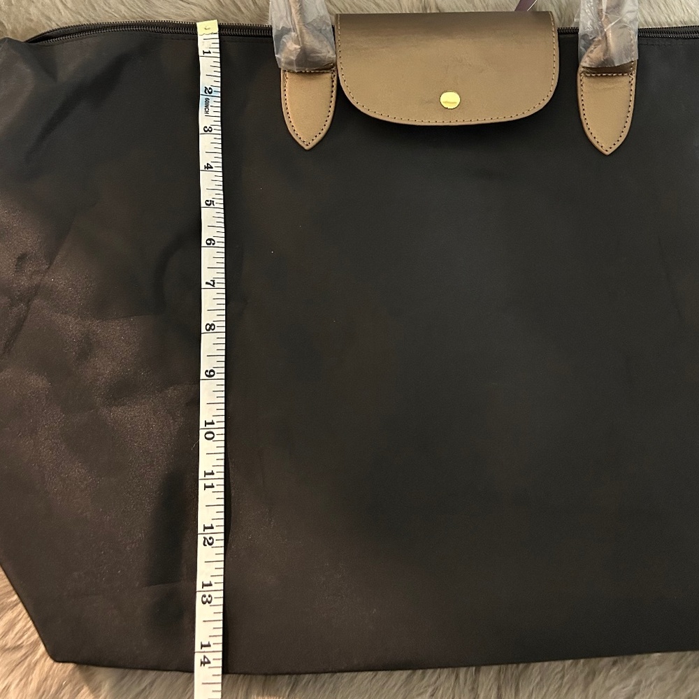 Weekend Bag - Picture 6 of 9